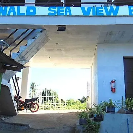 Scott Camotes Beach House