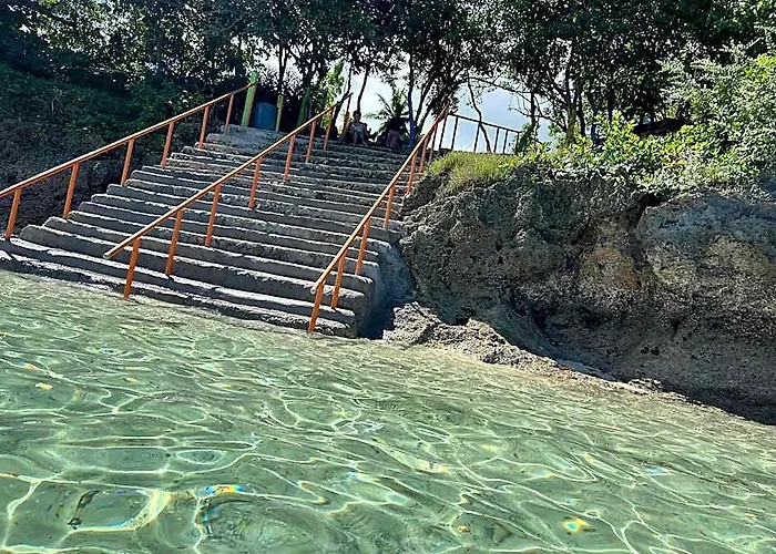 Hotel Scott Camotes House Cebu Stadt